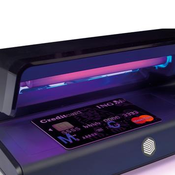 Detector de billetes falsos mediante UV «Safescan 50»
